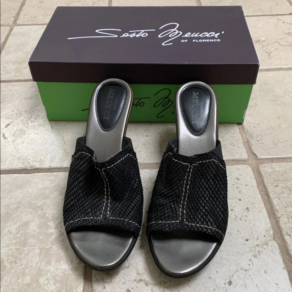 NWT Sesto Meucci heeled sandal slides